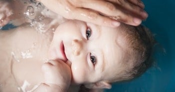 Закаляването е най-доброто профилактично средство за борба с простудните заблявания в детската възраст! простудните заблявания